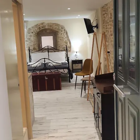 아파트 Lemon Tree Square House